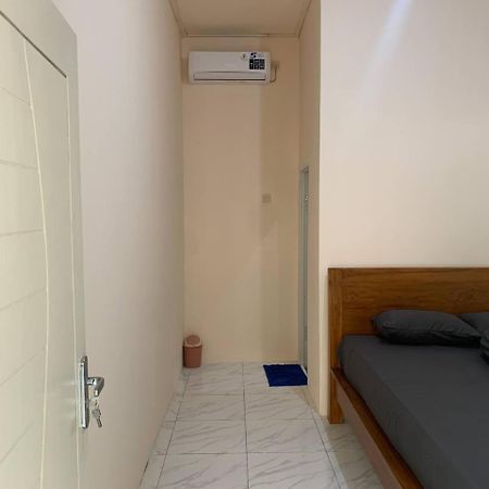Dikky Guest House Near Bangsal And Sira Pemenang Экстерьер фото